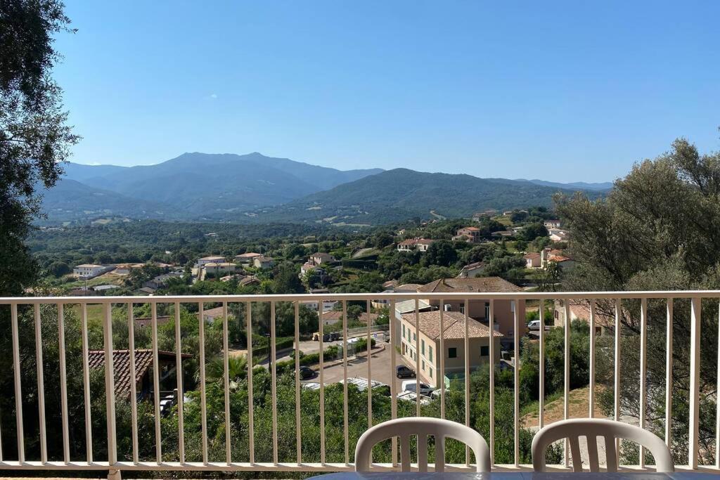 Ferienwohnung Joli F3 De 60M2 Avec Balcon Bastelicaccia Exterior foto