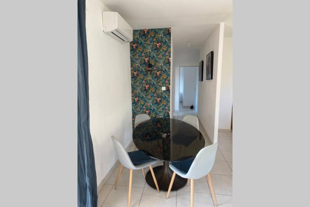 Ferienwohnung Joli F3 De 60M2 Avec Balcon Bastelicaccia Exterior foto